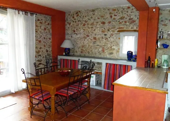 Mas La Mouillere * Camélas